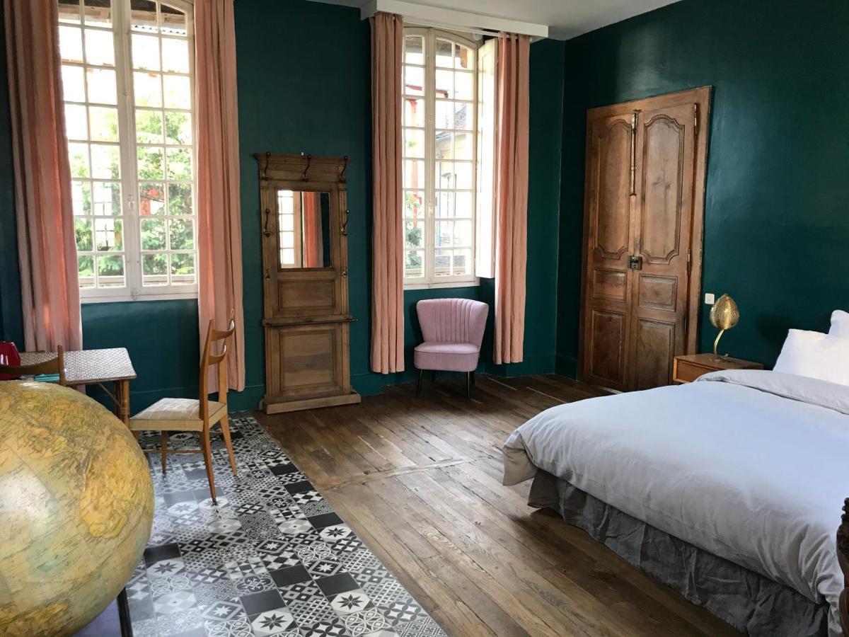 La Maison Aux Murs Anciens Et Ses Chambres Tarbes Bagian luar foto