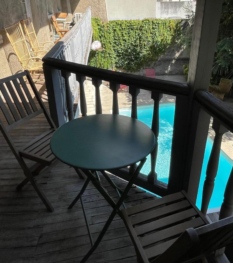 La Maison Aux Murs Anciens Et Ses Chambres Tarbes Bagian luar foto