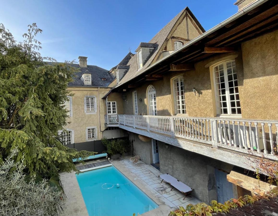 La Maison Aux Murs Anciens Et Ses Chambres Tarbes Bagian luar foto